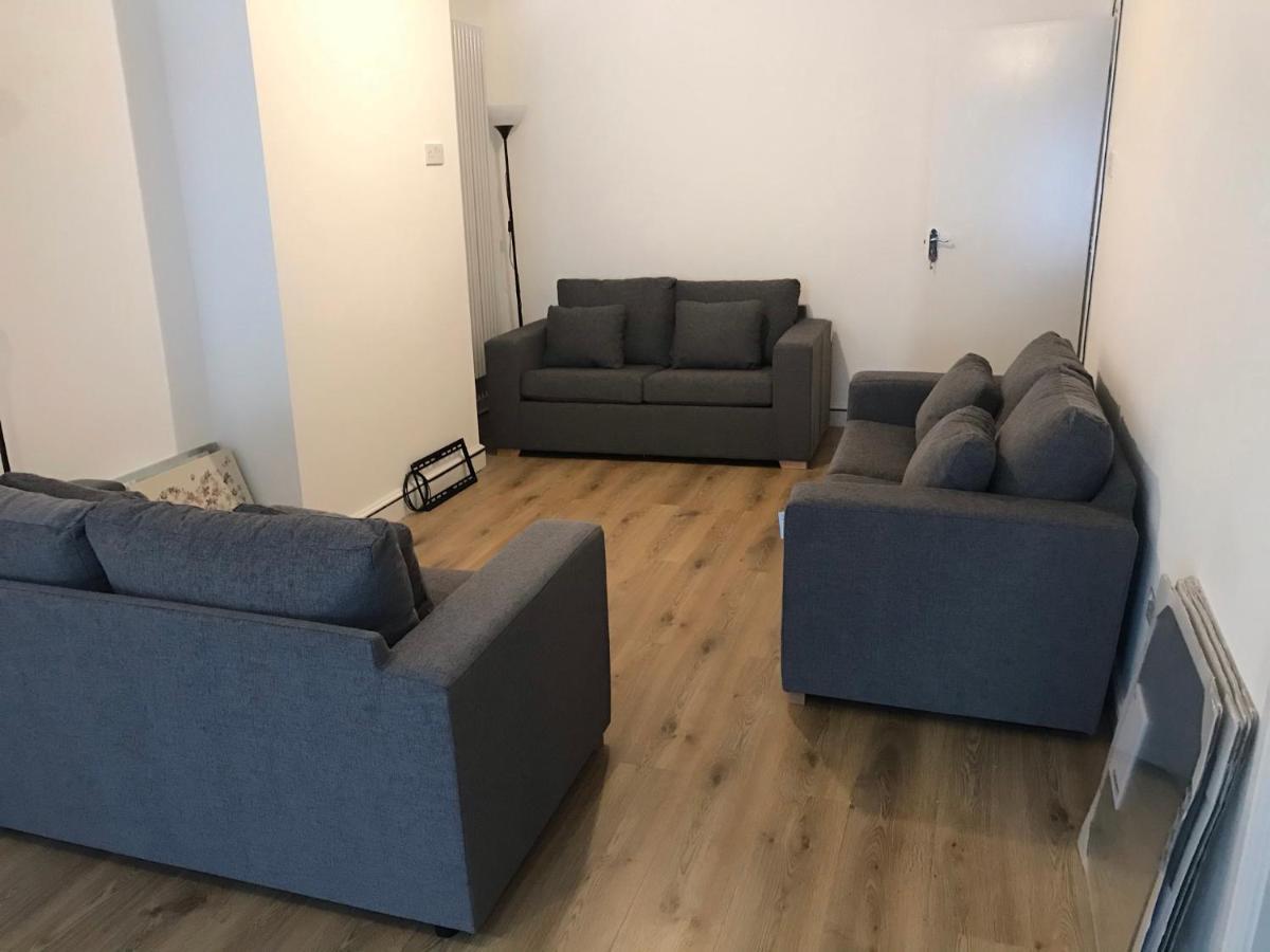 The Dartford Five Bedrooms Attractive House ภายนอก รูปภาพ